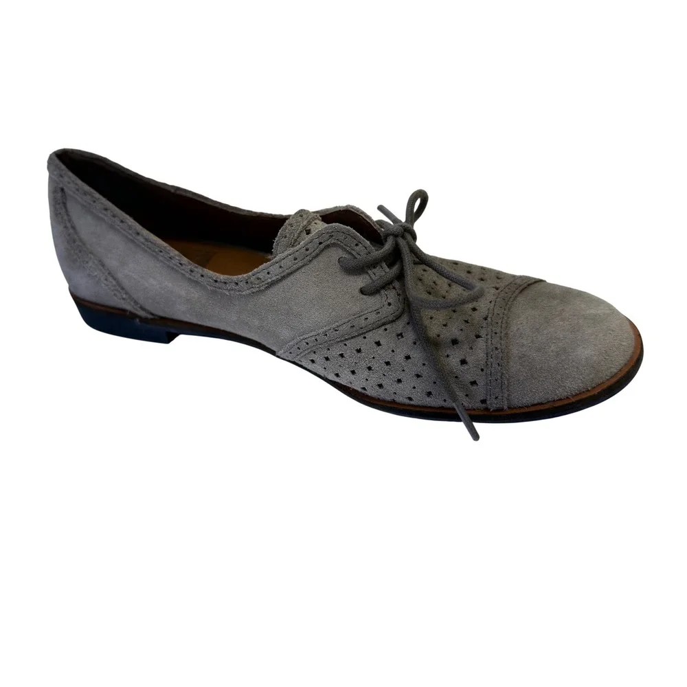DV by Dolce Vita Womens Grey Suede Perforated Lace Up Oxford Flats Size 6.5 - Picture 3 of 8